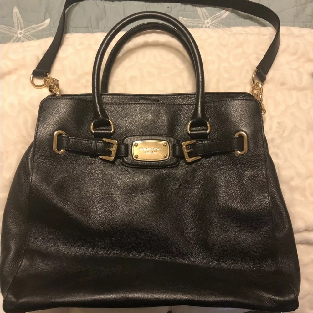 Black leather Micheal Kors bag